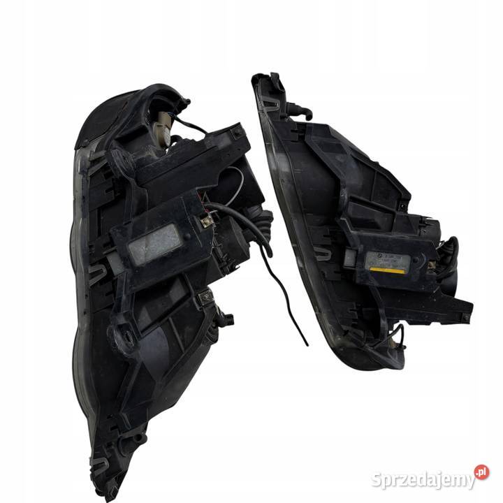 Lampy przednie reflektory xenon komplet lewy Barłogi