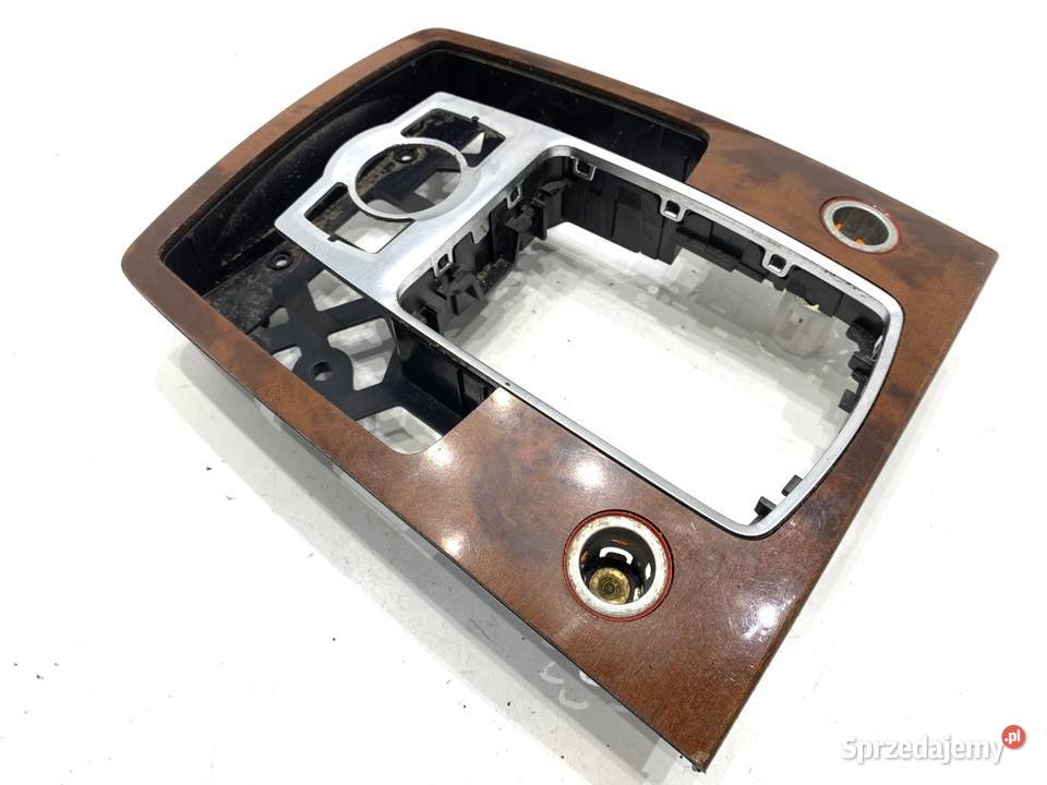 LISTWY DEKOR AUDI Q7 4L 4L0864261E Hatchback osobowe sprzedam