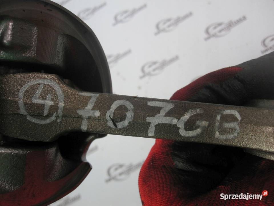 BMW 3 5 20 D N47D20C 177 09r tłok korbowód Rok produkcji 2009 Blok silnika Kielce