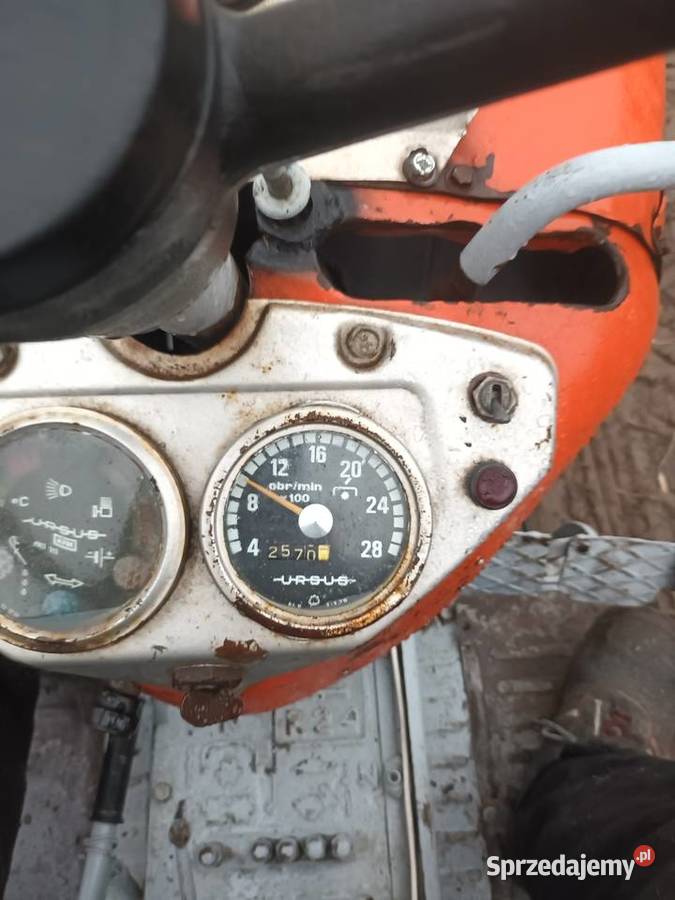 Ursus c360 1991 Grzmucin