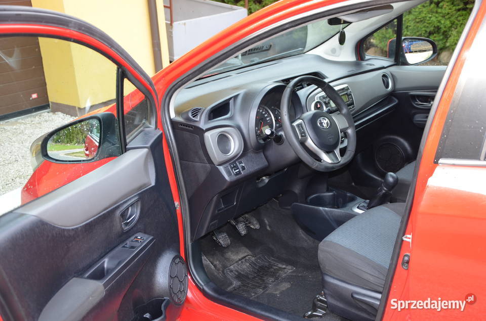 Ładna Toyota Yaris 10 Gaz 2 kpl kół 69KM Chełm