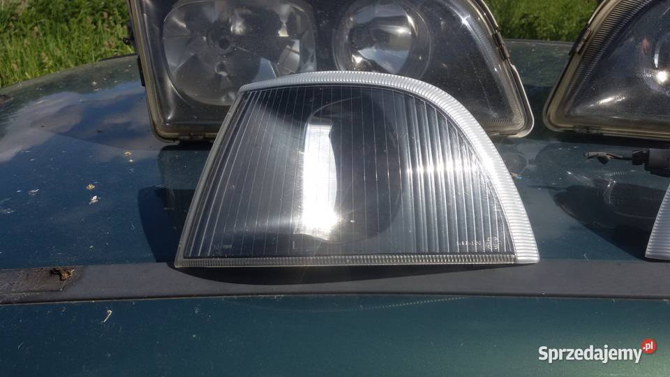 Lampy przednie volovo v40 s40 Oświetlenie warmińsko-mazurskie Elbląg