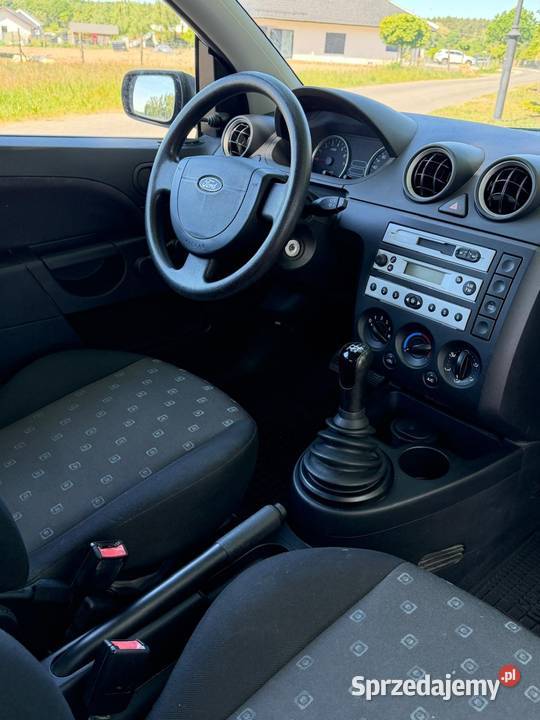 Ford Fiesta 13 benzyna rozrząd na łańcuchu pierwszy właściciel Konin sprzedam