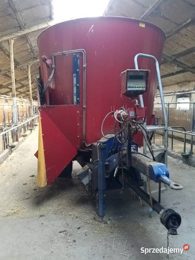 Paszowóz sano 10m3 Szaty Wielkie sprzedam