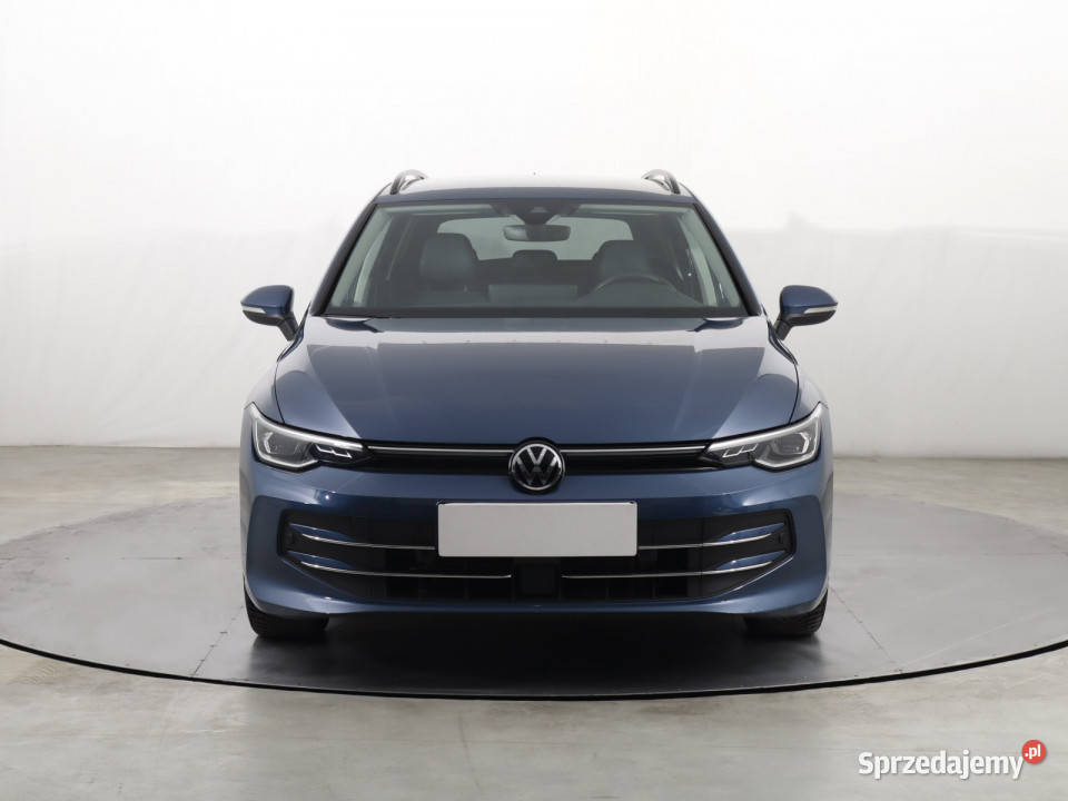 VW Golf 15 eTSI