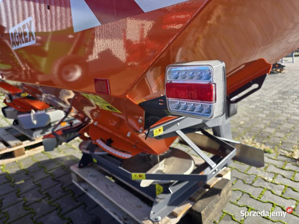 Rozsiewacz nawozów dwutarczowy Włoski AGREX Rozsiewacze nawozów