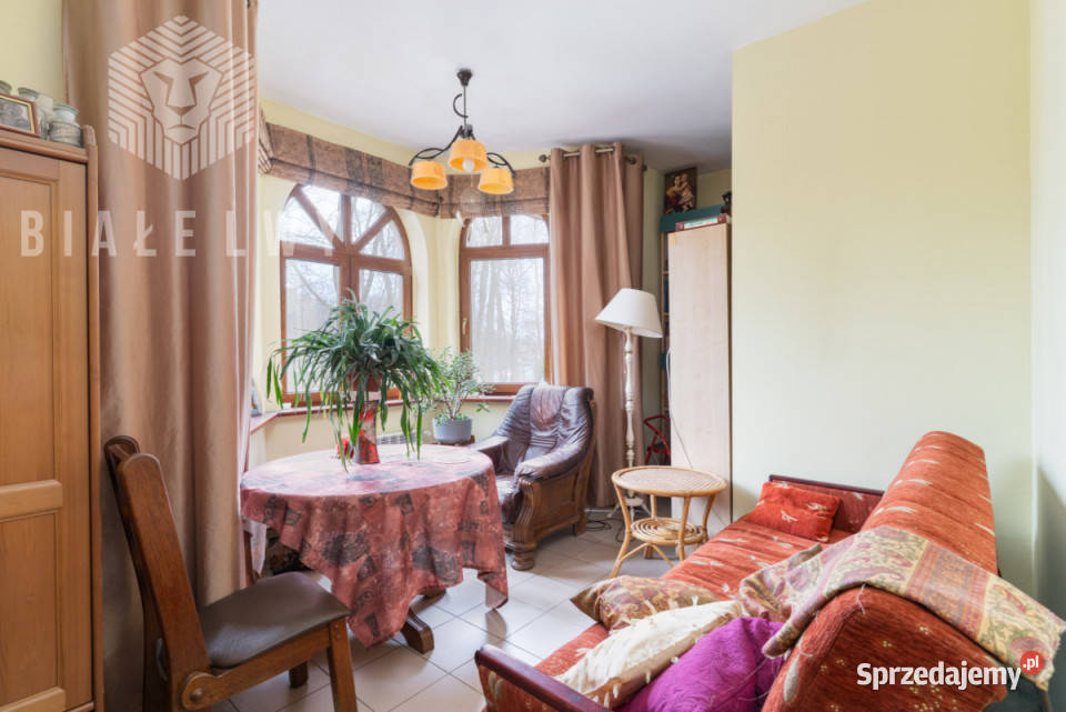 sprzedaży domu wolnostojącego 670m2 Warszawa 2 piętra