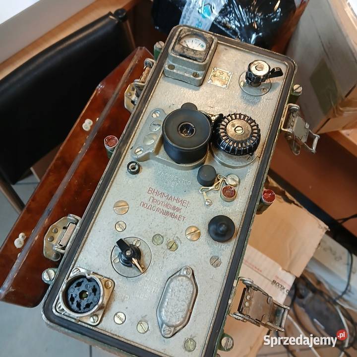 Radiostacja wojskowa przenośna R108M Skierniewice sprzedam