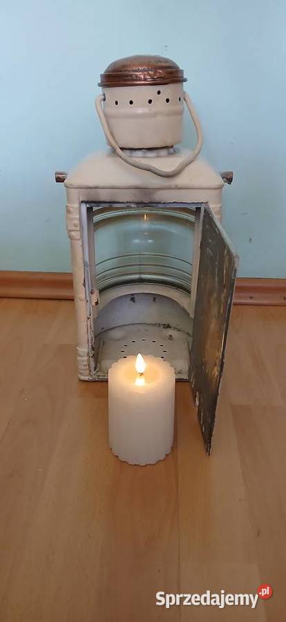 Stara morska lampa na nafte Kraków