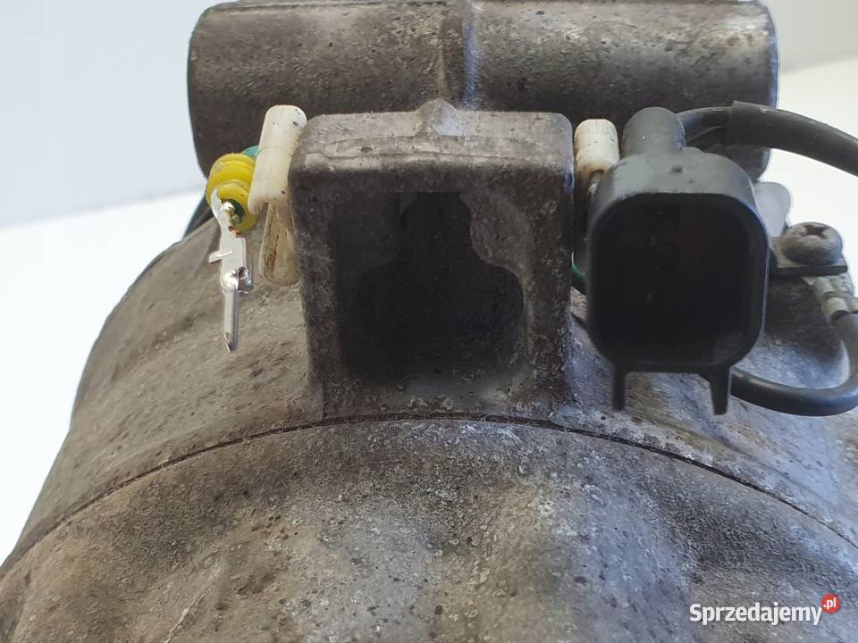 Volvo V70 III XC70 II 24 D5 SPRĘŻARKA osobowe Części samochodowe