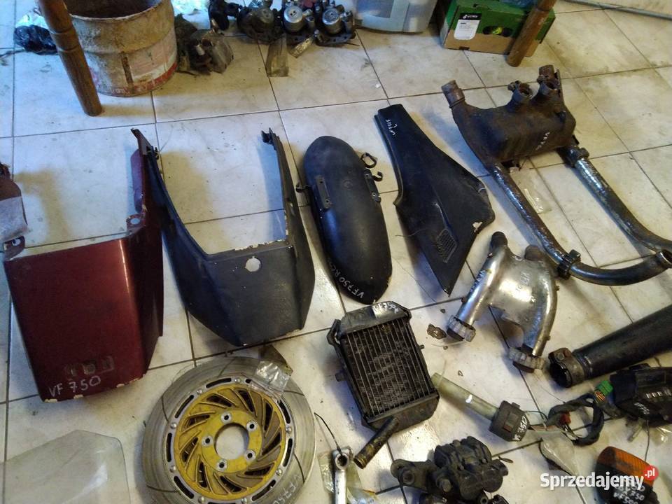 Honda VF 750 RC15 interceptor FSC Jelenia Góra sprzedam