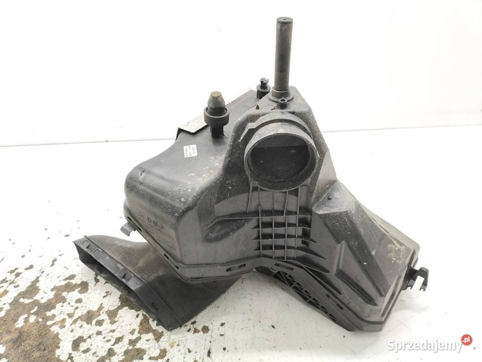 OBUDOWA FILTRA POWIETRZA 8K0133835BK 18 TFSI