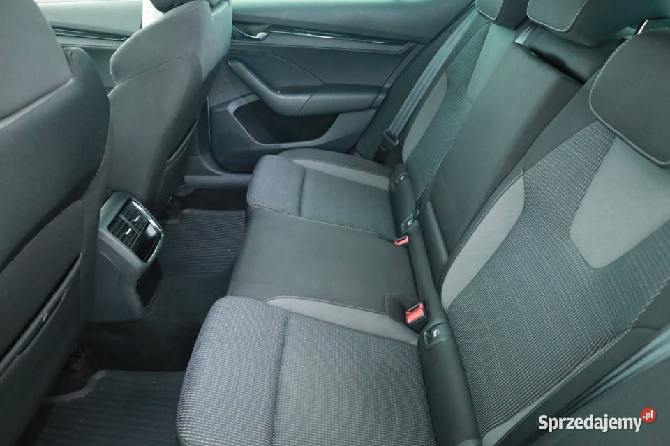 Skoda Octavia 15 TSI przyciemniane szyby Octavia lubelskie