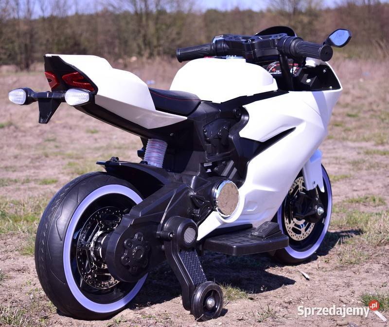 NAJNOWSZY WIELKI MOTOR ŚCIGACZ ŚWIECĄCE KOŁA Rowerki i pojazdy Toruń