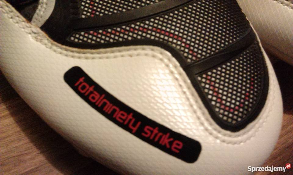 Korki Nike Total90 nowe rozmiar 445 Pozostałe Katowice sprzedam