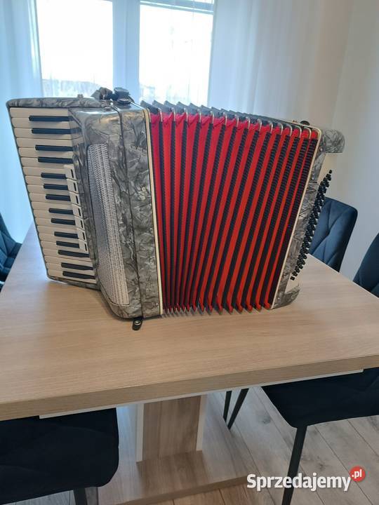 Akordeon victoria 80 basów podkarpackie Ropczyce