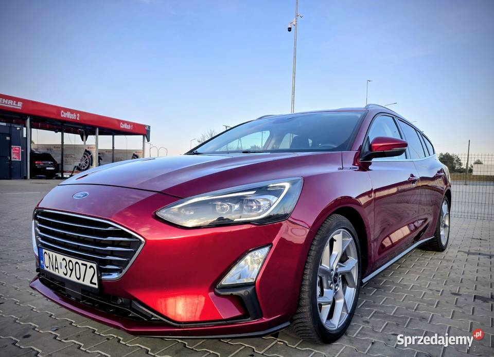 Ford Focus Benzyna Stan Wzorowy Red Full LED