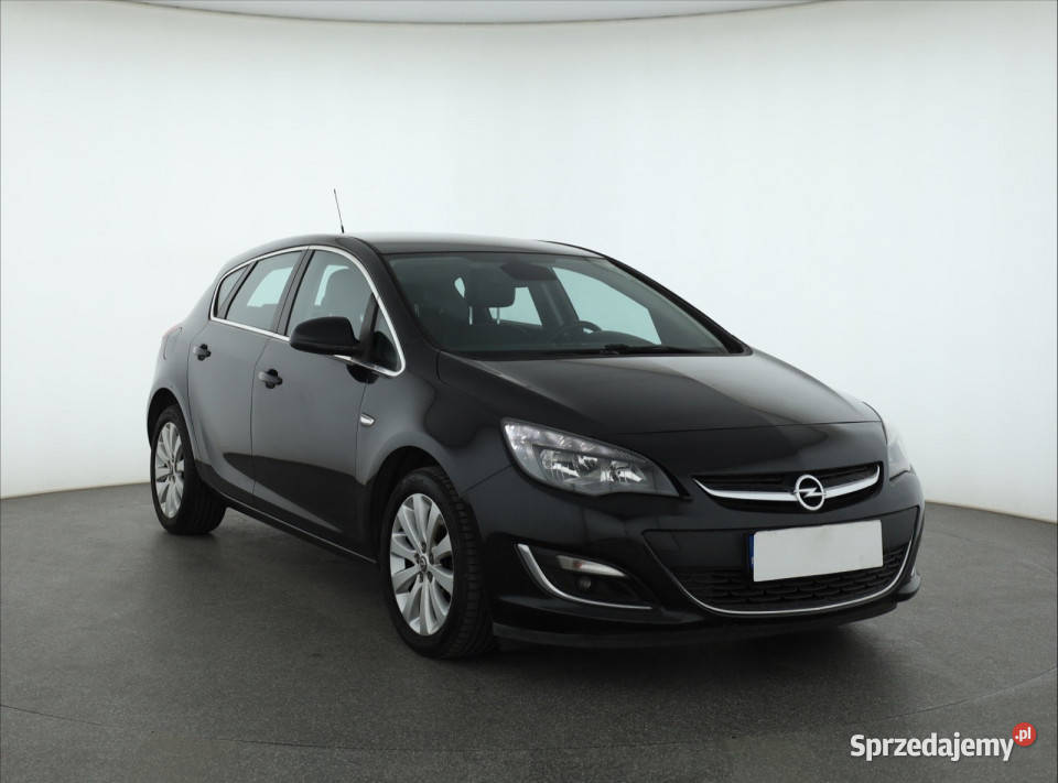 Opel Astra 14 T Rok produkcji 2015