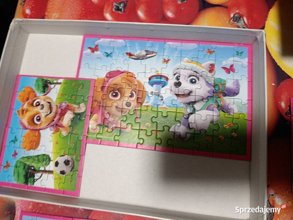 Puzzle przedstawia sceny z bajki Psi Patrol Poznań sprzedam
