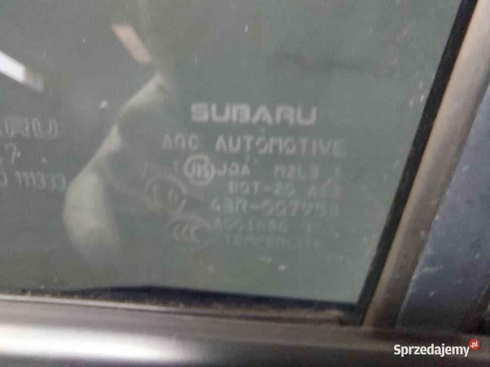 Subaru WRX STI 2015r drzwi lewe tył tylne