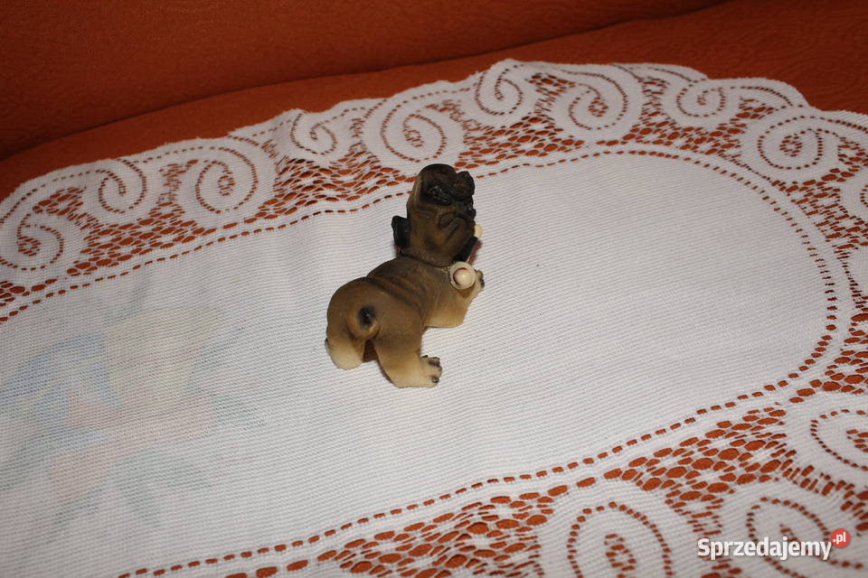 Figurka pies buldog ceramika PRL Chorzów
