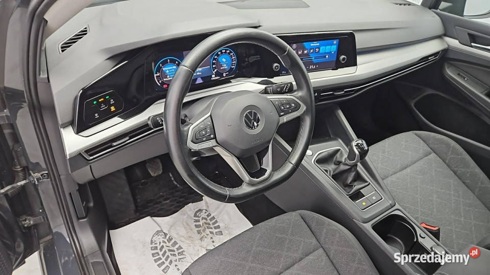 Volkswagen Golf VIII 20 TDI Life Z Polskiego serwisowany w ASO mazowieckie Warszawa