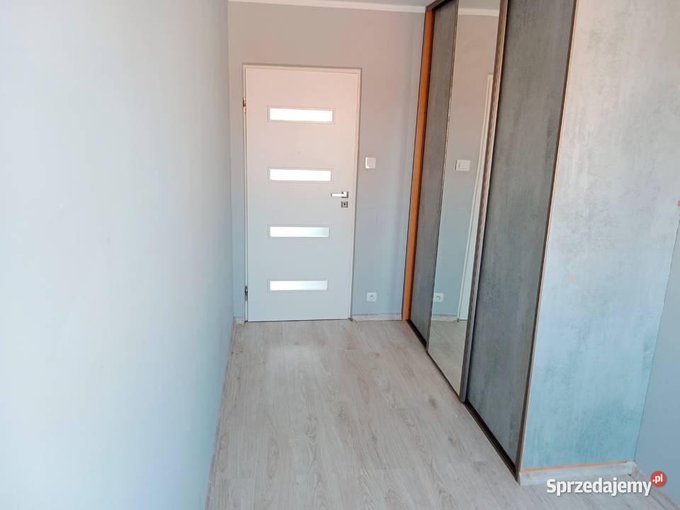 Kętrzyn Różana mieszkanie 3 pokojowe pow 4760 m2 47.6m2