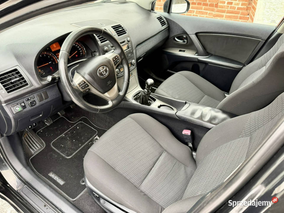 Toyota Avensis 18i 147 LPG Sekwencja Super Stan Zwoleń sprzedam