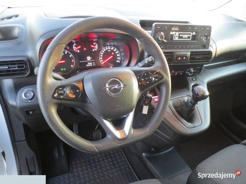 Opel COMBO 15d 102 2023r L2 SALON POLSKA Ciechanów