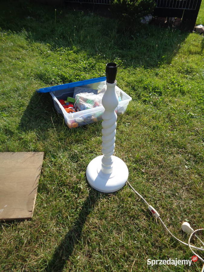 Kampa stojąca na stół