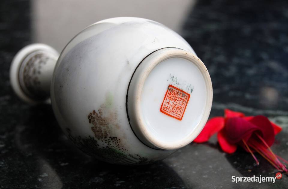 Chiński wazonik pejzaż pagoda porcelana chińska