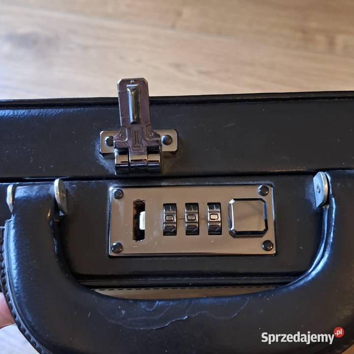 Elegancka walizkaaktówka z zamkiem szyfrowym Domaszczyn sprzedam