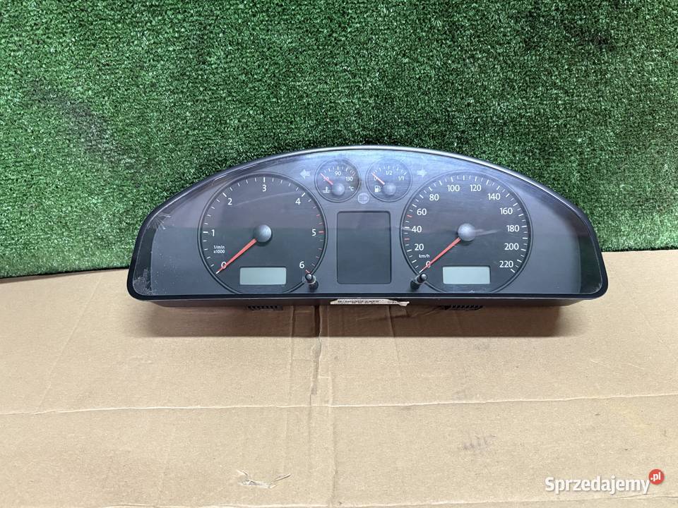 Licznik Vw T5 19 TDI AXB Gniewkowo