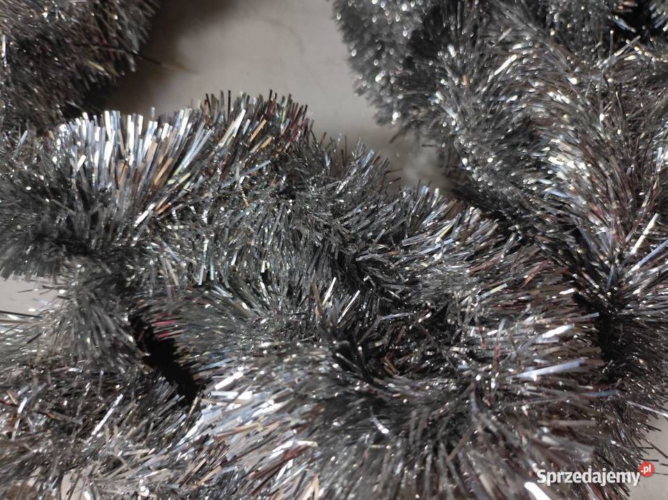 długi łańcuch choinkowy srebrny błyszczący