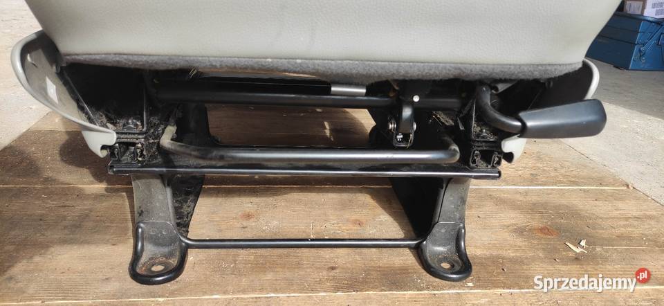 Siedzenie pasażera Trafic Vivaro Primastar Rzepiennik Strzyżewski