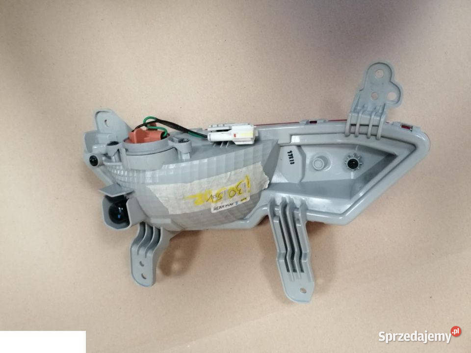 Hyundai i30 lampa przeciwmgielna lewy tył osobowe