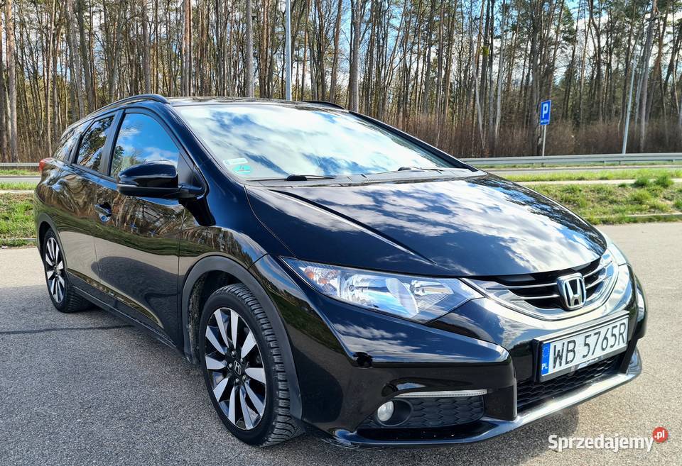 Honda Civic IX 16 Tourer 2014 Black Olsztyn manualna