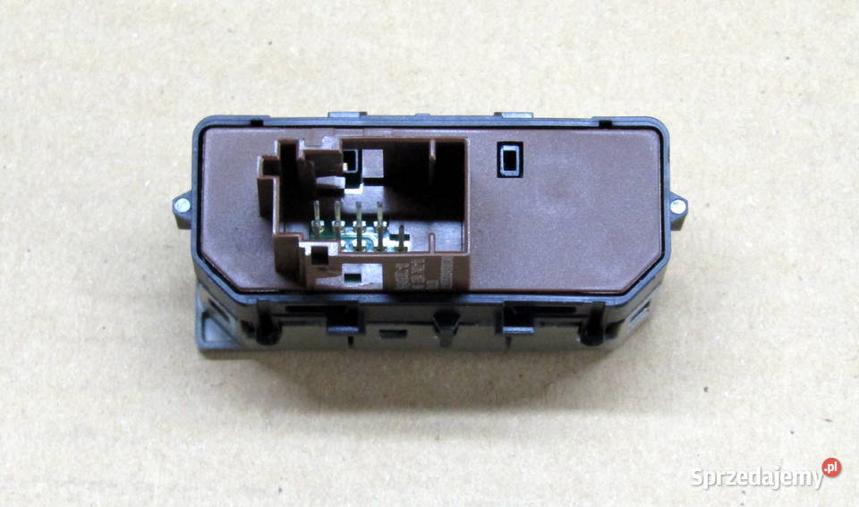 WŁĄCZNIK PANEL BLOKADY DRZWISOS CITROEN C5 III osobowe Mysłaków