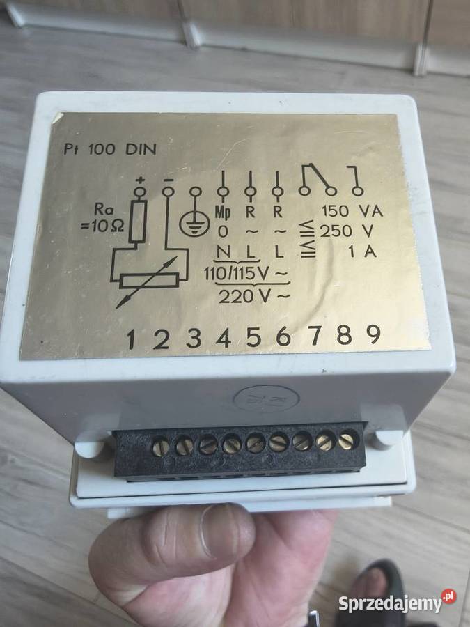 analogowy tablicowy regulator temperatury RE52 Nowy Kazanów