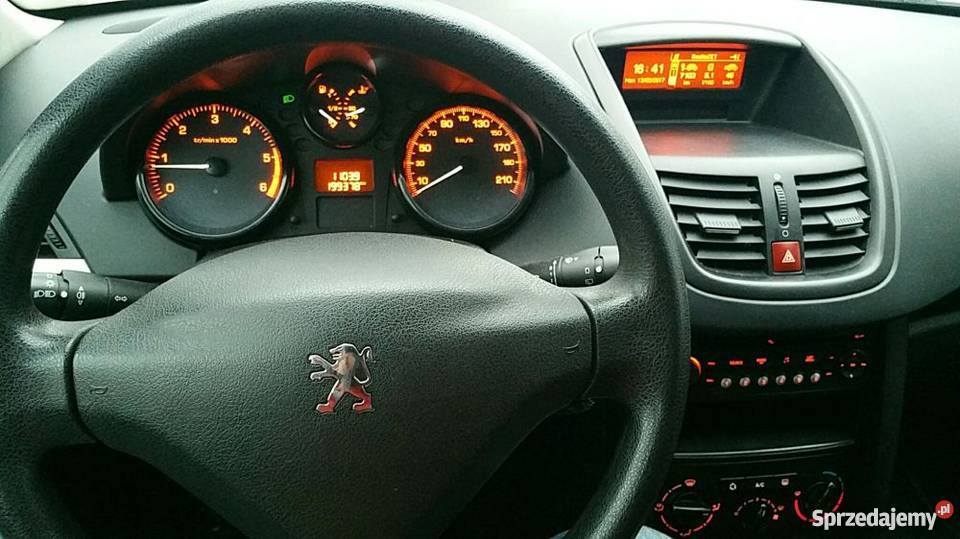 Przepiękny biały Peugeot 207 14 HDI diesel 2/3 Rybnik