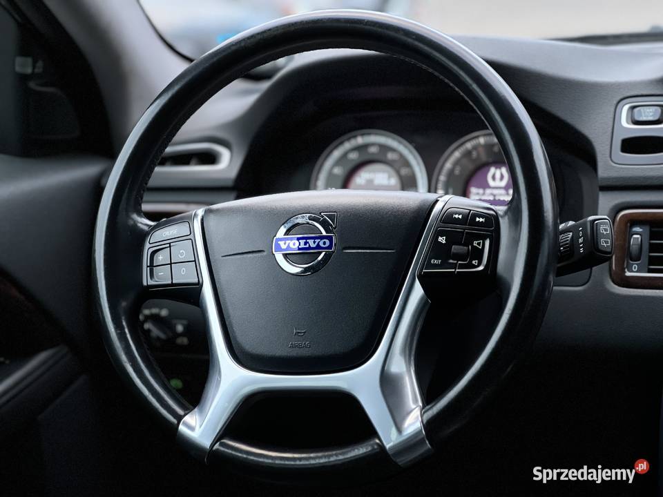 Volvo XC70 2013 światła do jazdy dziennej C70