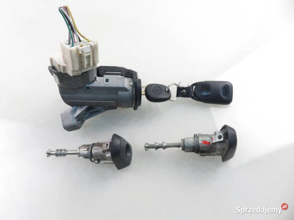 STACYJKA WKŁADKI TOYOTA YARIS II P9 897830D060 osobowe sprzedam