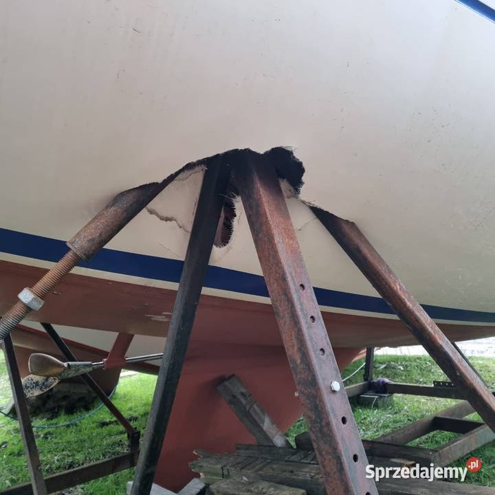 Uszkodzony jacht omega 28 Stepnica