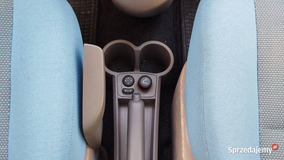 Fiat Panda 12 benzyna Bogate Wyposażenie Niski Bytów