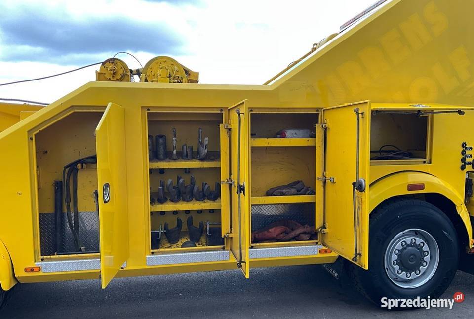 Holownik pomoc drogowa 8x4 Merceded