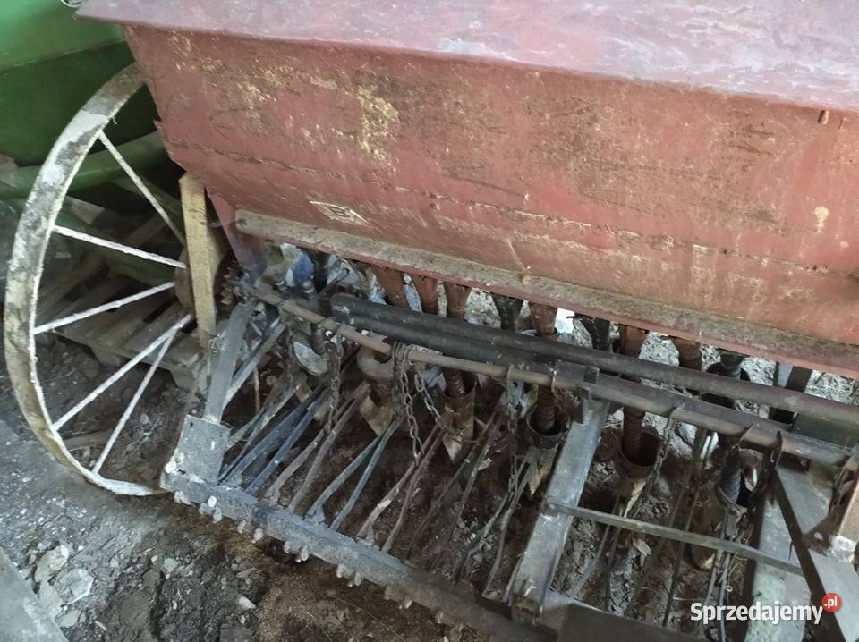 Siewnik zbożowy Poznaniak 27 m