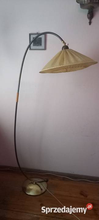 Klasyczna łukowa lampa podłogowa z połowy xx łódzkie Skierniewice