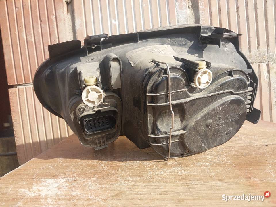 Lampy przednie VW Golf 4 Lampy przednie Wola Zarczycka