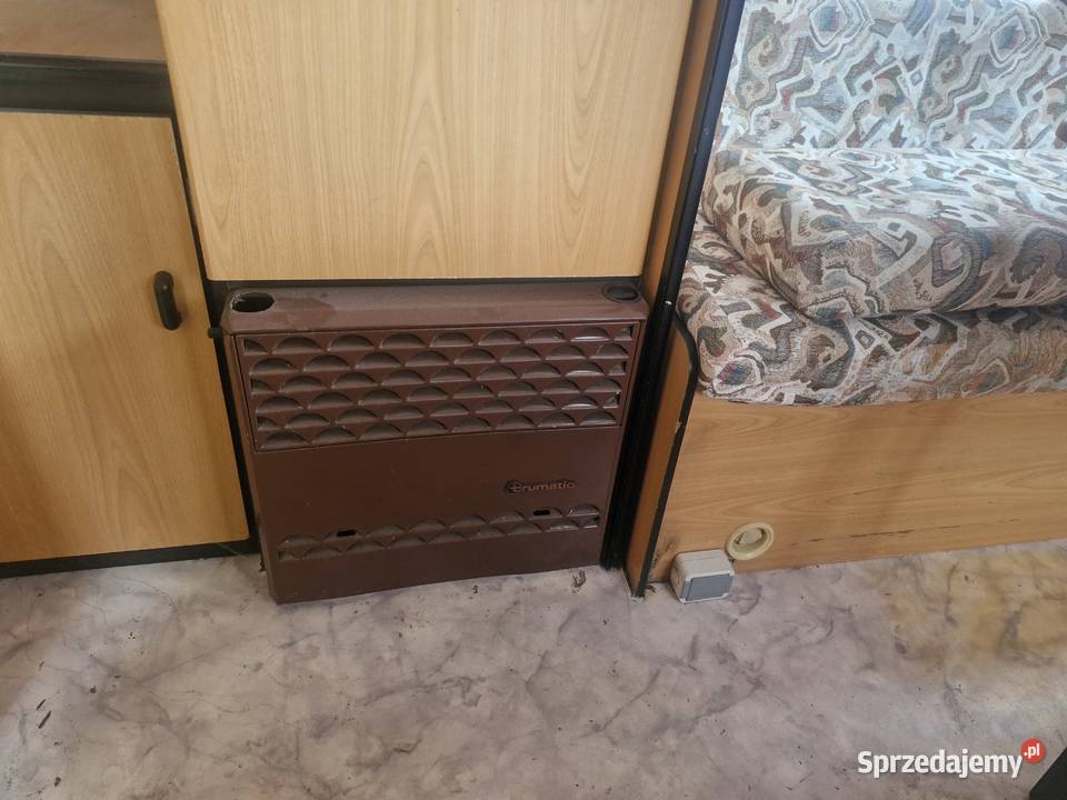 Przyczepa kempingowa burstner sucha i pachnąca Rok produkcji 1994 Kębłowo