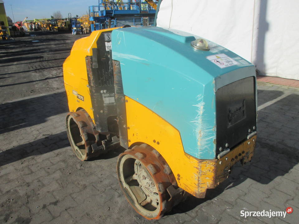 Walec okołkowany do wykopów Ammann ARR 1575